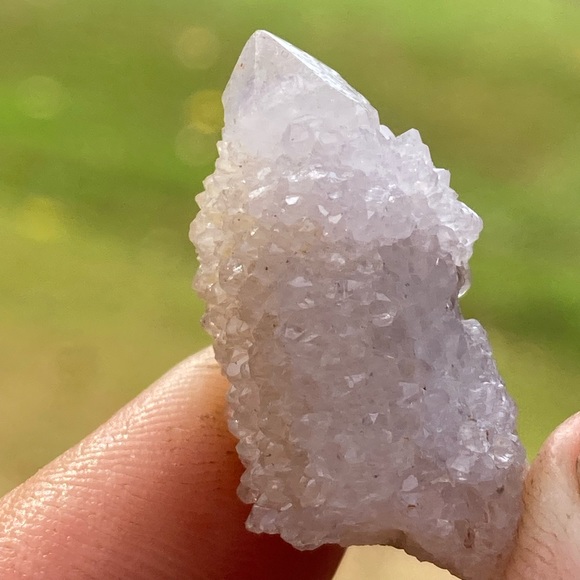 White/clear Spirit Quartz with Citrine included & Amethyst phantom in point - Picture 7 of 8